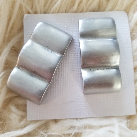 Stunning Art Deco Style Bold Silver Tone Earrings - Picture 8 of 9